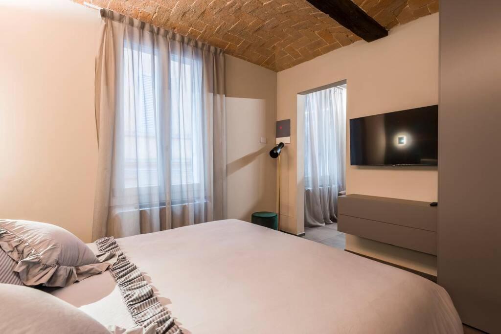 Ferienwohnung TORRE 13 - Wiligelmo Modena Exterior foto